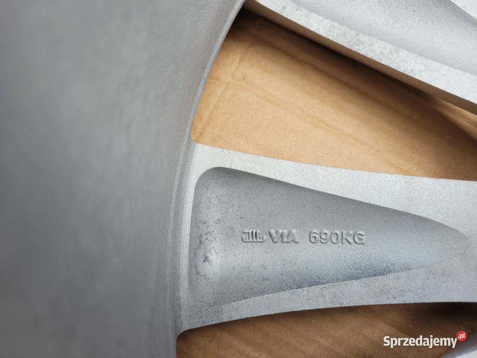 Felga aluminiowa VW Interlagos 5x112 8x18 ET35 aluminiowe Widuchowa