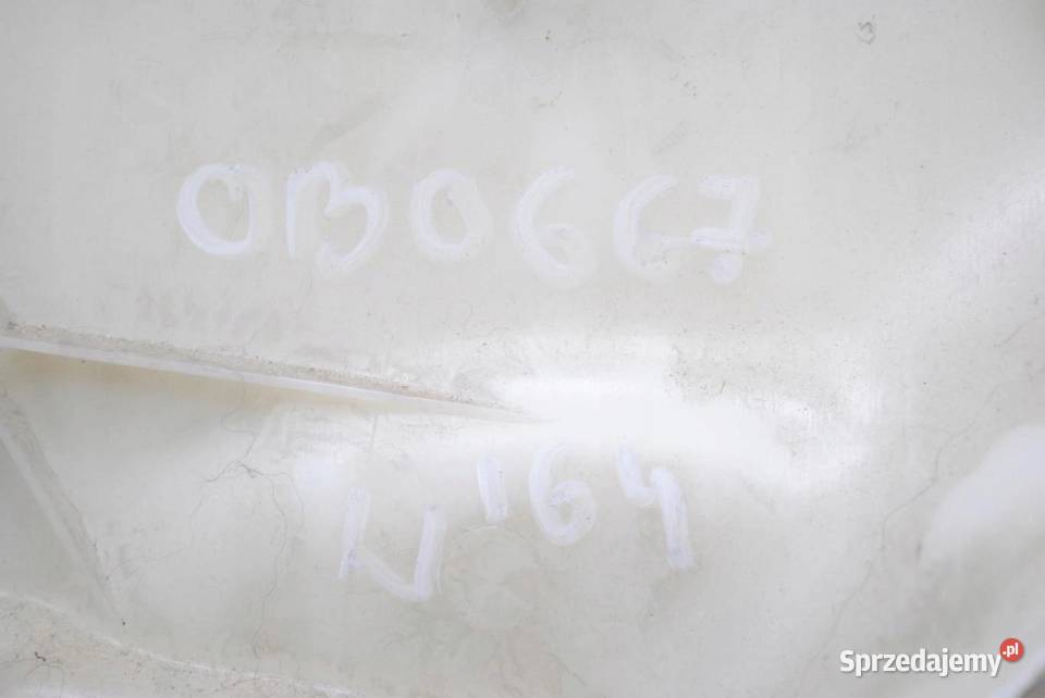 OSŁONA SŁUPKA PRAWY TYŁ ML W164