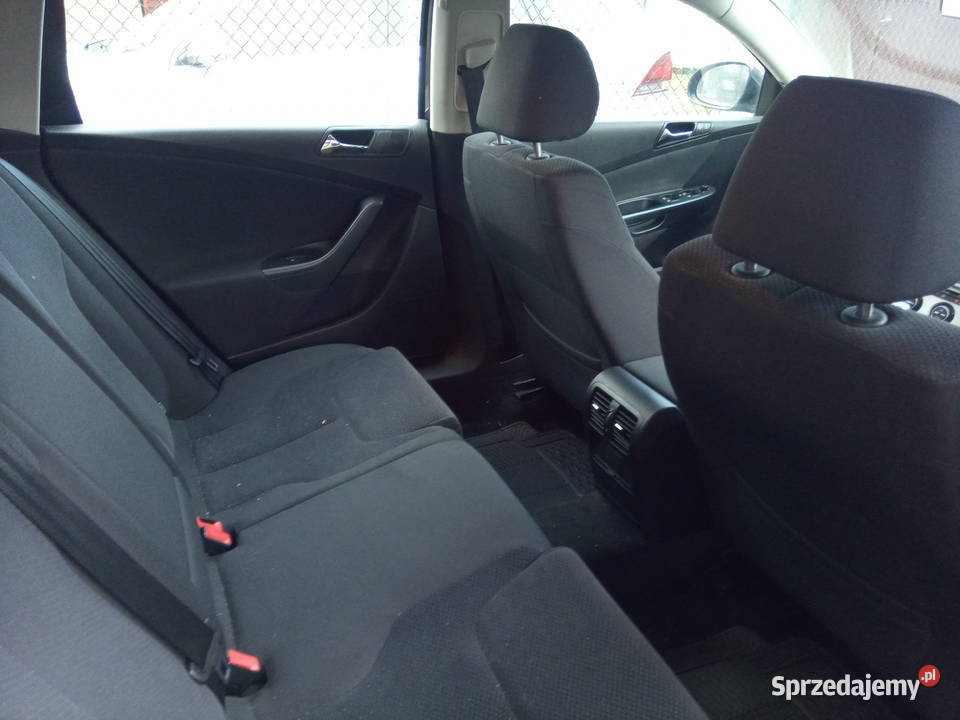 sprzedam vw passat b6 kombi 2008 manualna Zawadzkie