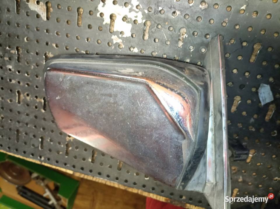 Mercedes W 123 lusterko prawe