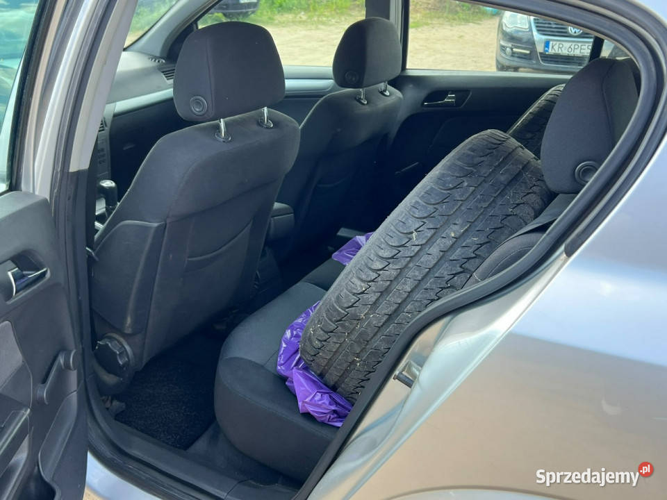 Opel Astra 2009r 14 Benzyna 90 Z Sprawną manualna Opel Warszawa