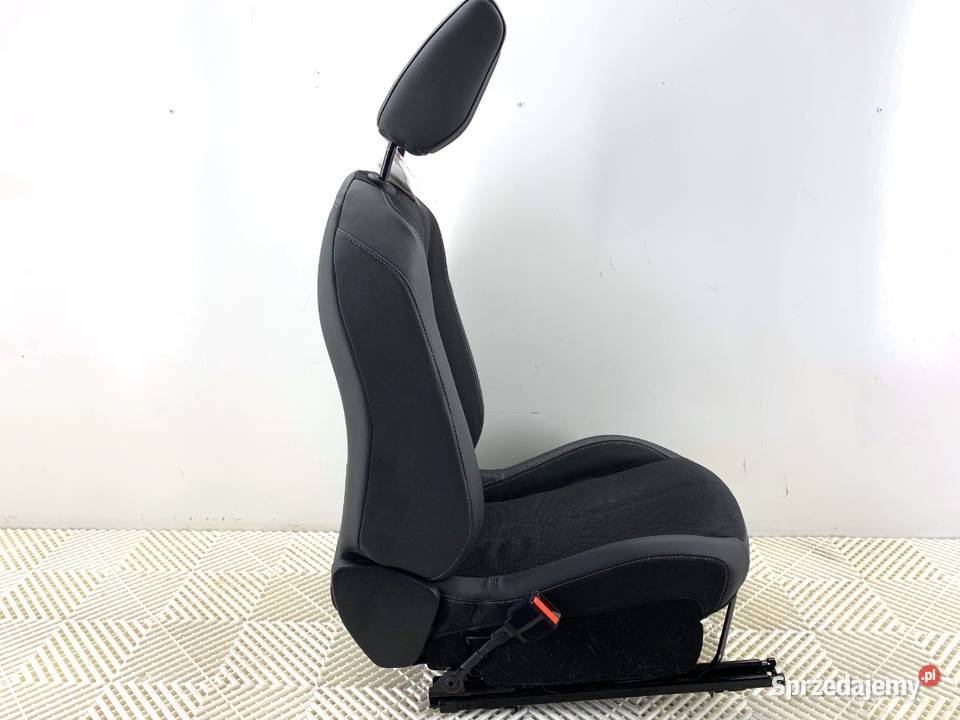 FOTEL LEWY PRZÓD OPEL CORSA F Hatchback Fotele i kanapy Motoryzacja