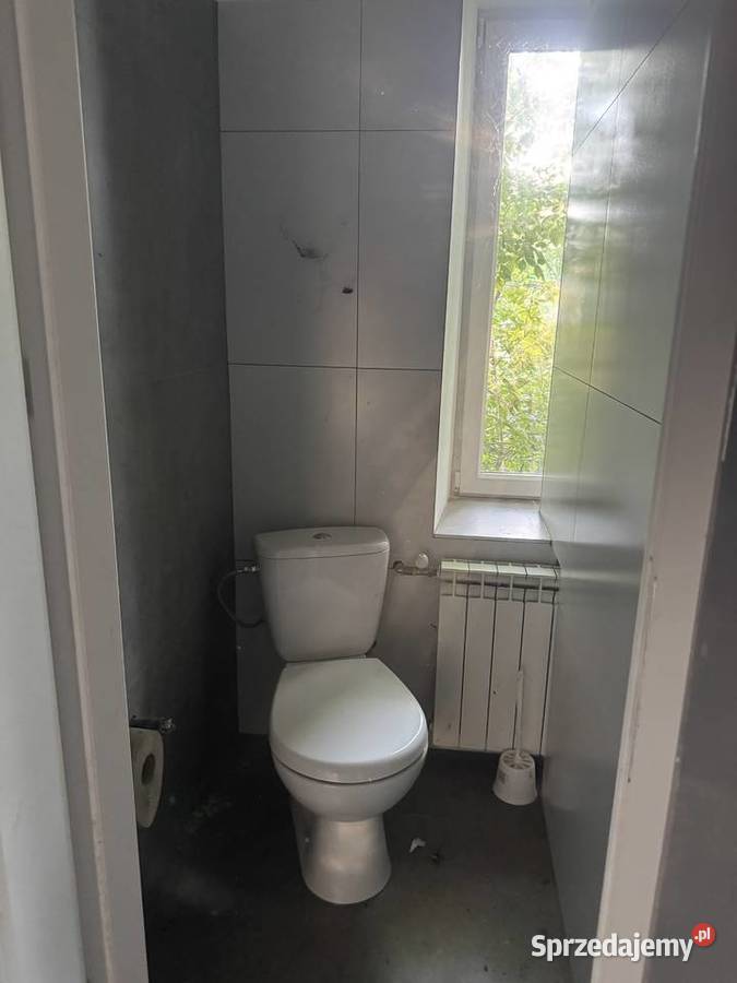 Sprzedam dom z zabudowaniami gospodarczymi