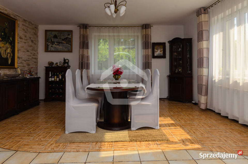 Strażów dom wolnostojący