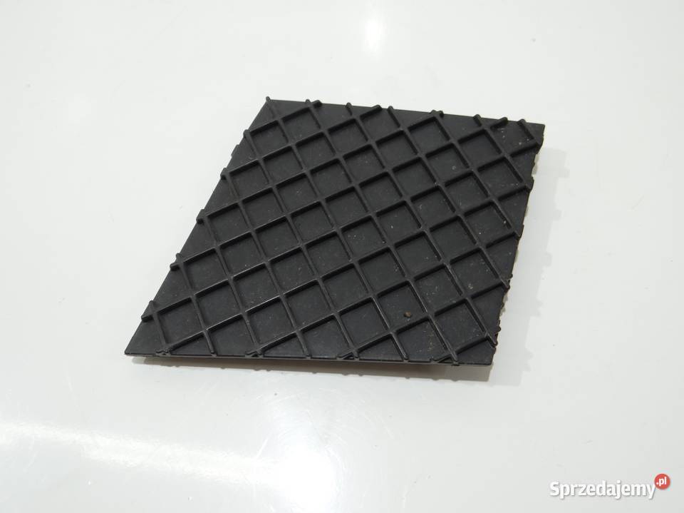 ZAŚLEPKA KRATKA HAKA ZDERZAKA PRAWA BMW E60 LCI Atrapy Strzyżewice sprzedam