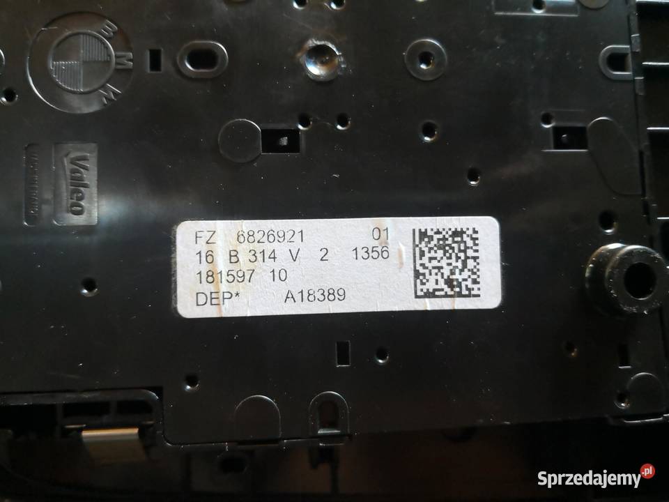 LAMPKA DACHU KABINY LED MPAKIET BMW 6826921