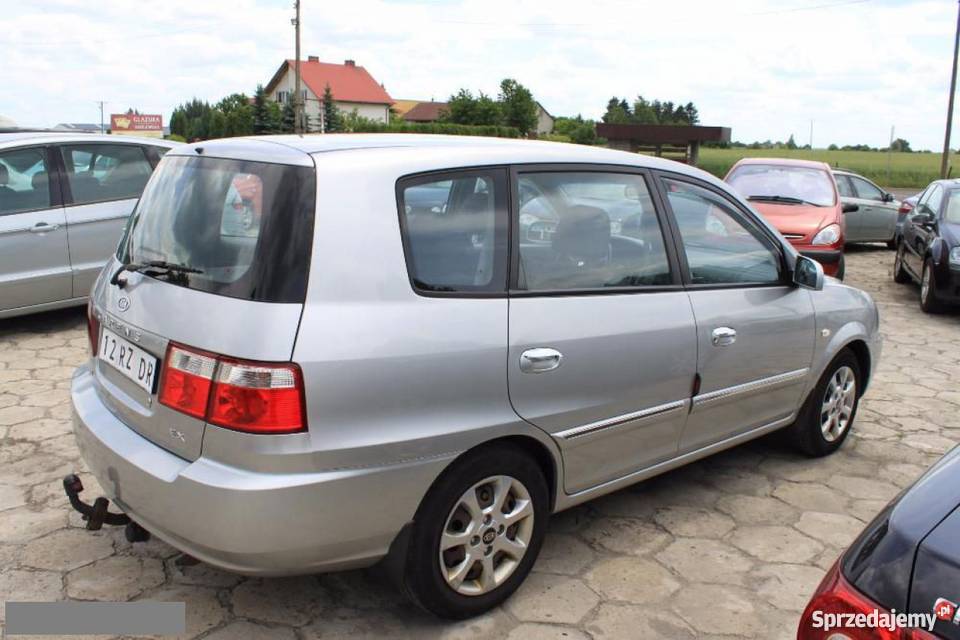 Kia carens 2005 года