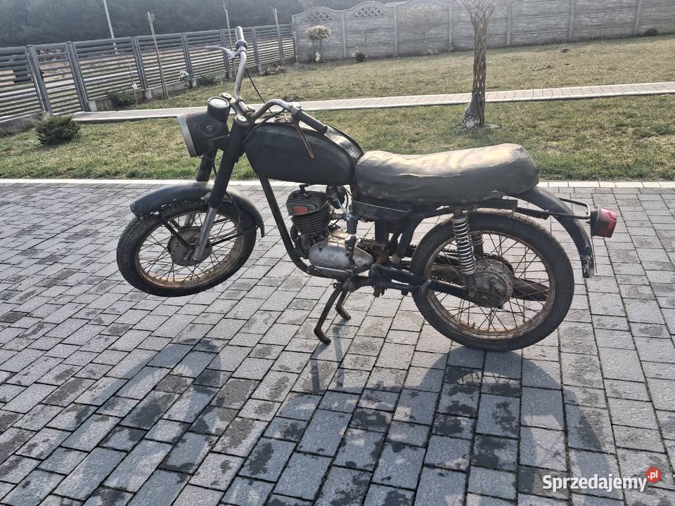 Wsk gil 1977 Rok produkcji 1977 Staszów