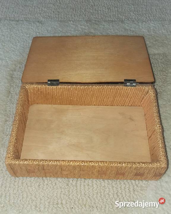 Niezwykła szkatułka z dawnych lat vintage PRL Warszawa