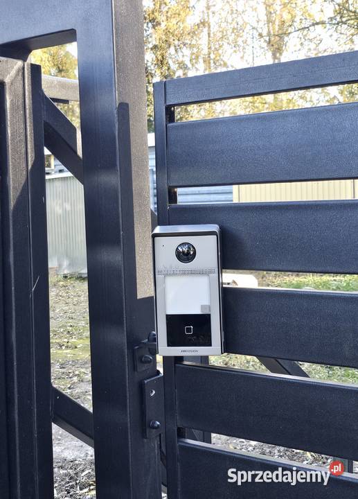 Montaż Kamer Wideodomofonów Sieci komputerowych