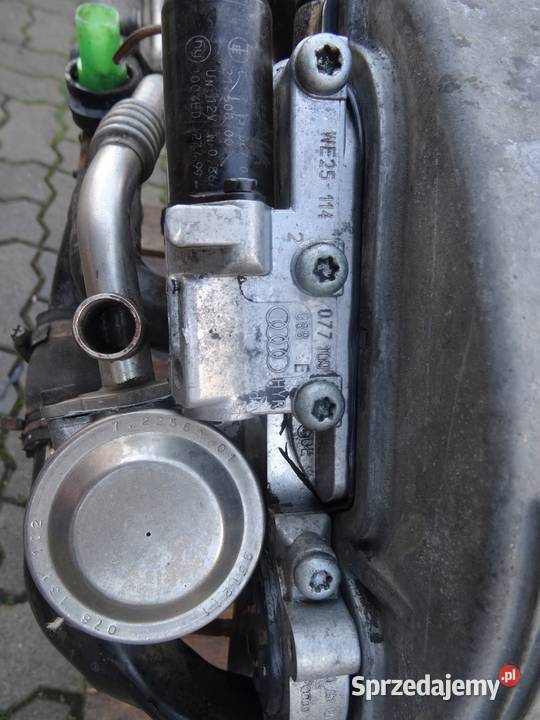 AUDI A8 D2 SILNIK 37 AQG BLOK GLOWICE 9902 260 Przemęt