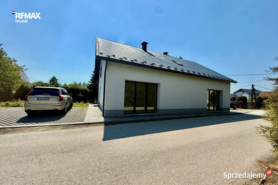 Mieszkanie na paterze z parkingiem i ogródkiem Okleśna sprzedam