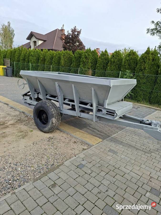 Rozsiewacz wapna rcw3 okazja sprawny transport Parczew