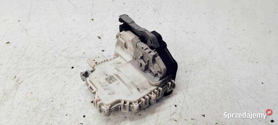 ZAMEK DRZWI LEWY TYŁ AUDI A1 8X0839016C 6 PIN osobowe Przystajń sprzedam