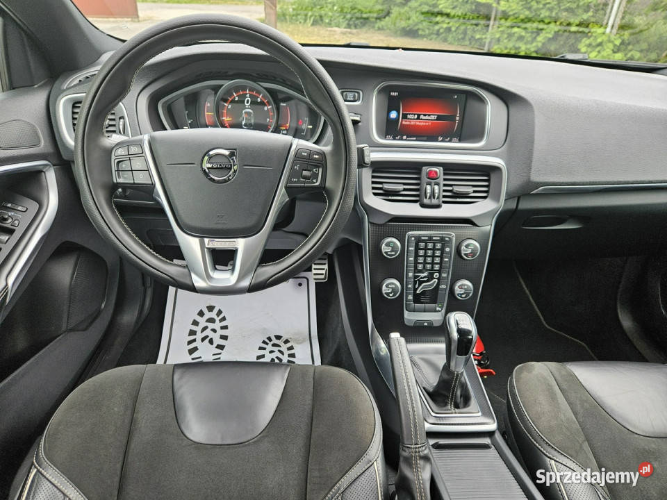 Volvo V40 20 benzyna RDesign 100 Fabryczny niebieski łódzkie Opoczno sprzedam