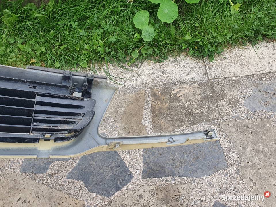 Grill atrapa chłodnicy Opel Astra F 9502 classic osobowe sprzedam