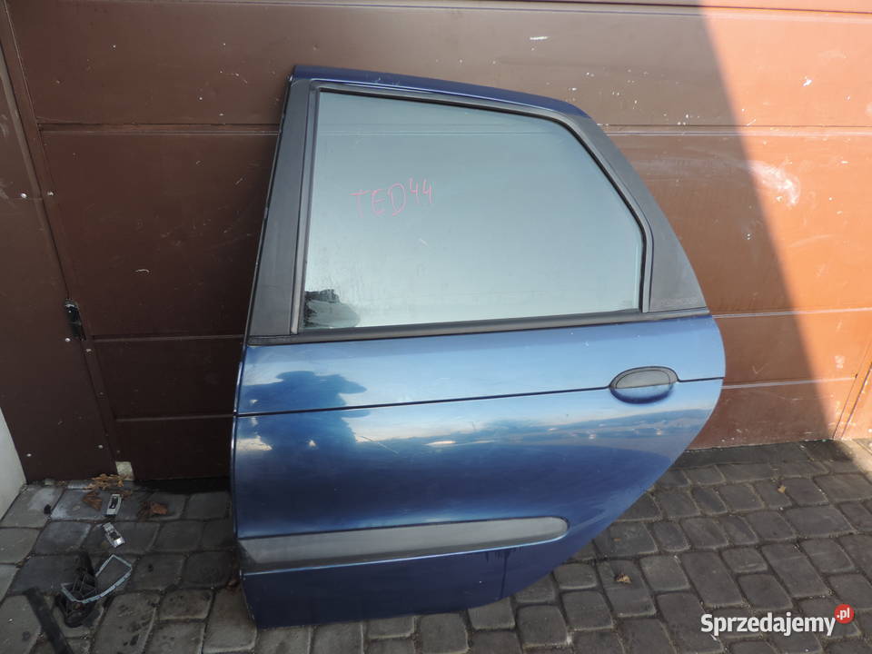 DRZWI LEWY TYŁ RENAULT SCENIC 1 FL LAKIER TED44 małopolskie Nowy Sącz