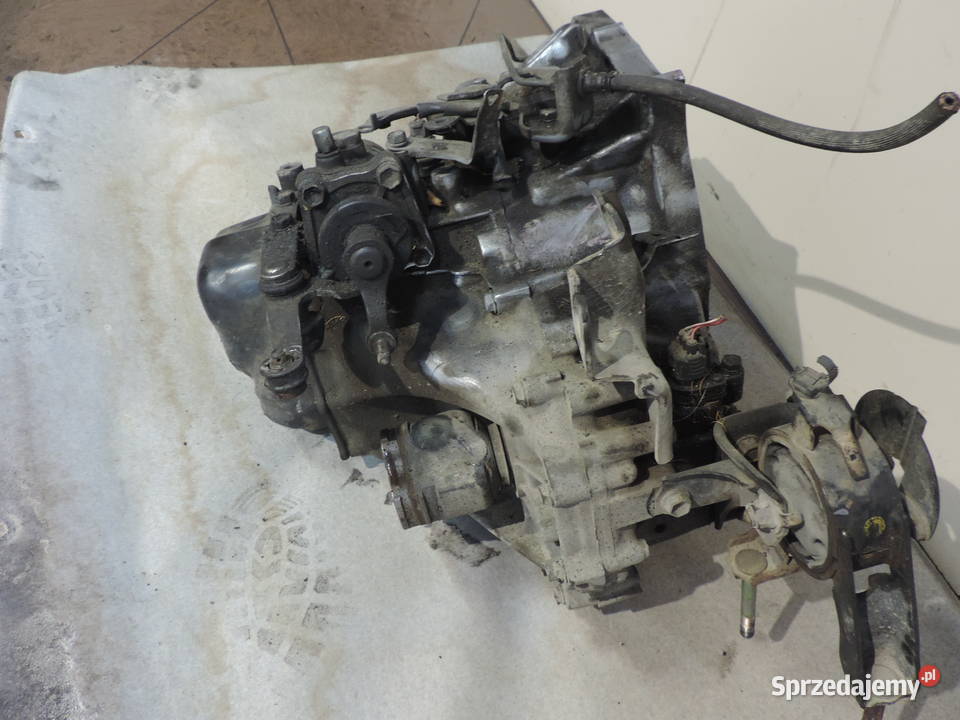 SKRZYNIA BIEGOW TOYOTA YARIS I 13 B Części samochodowe