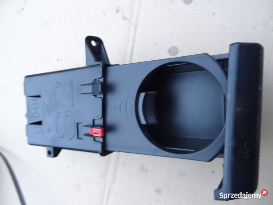 UCHWYT NA KUBEK TOYOTA HILUX VIII 66995KK020 Uchwyty fabryczne