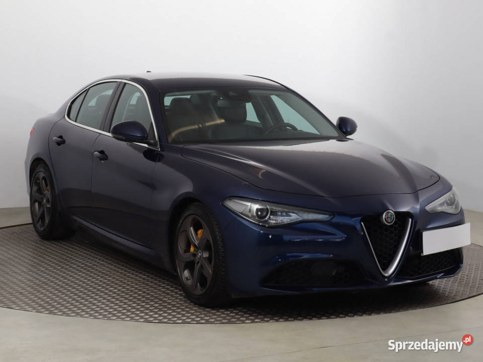 Alfa Romeo Giulia 20 Turbo centralny zamek Bielany Wrocławskie sprzedam