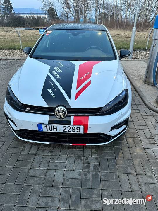Volkswagen Golf 20 TSI DSG R Performance APR Czechy