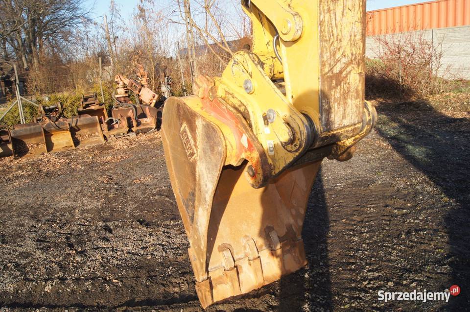 Koparka kołowa CAT M318D nie