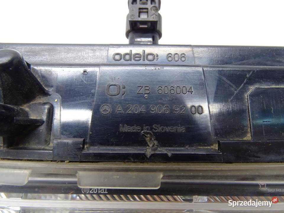 HALOGEN PRAWY PRZÓD A2049069200 MERCEDES W246 B
