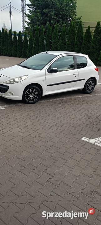 Zadbane Peugeot 206 2011 14 Benzyna Niski światła przeciwmgielne Wrocław