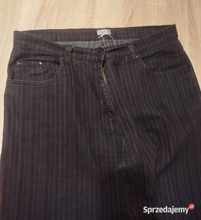 Wygodne spodnie dżinsy rozmiar 4446 Moda i Styl Biecz