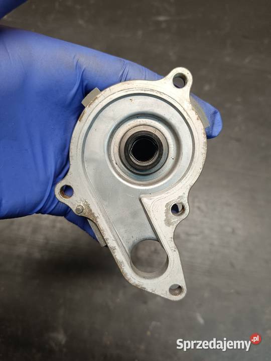 Pompa wody gniazdo obudowa łożysko części Suzuki Gołaczewy