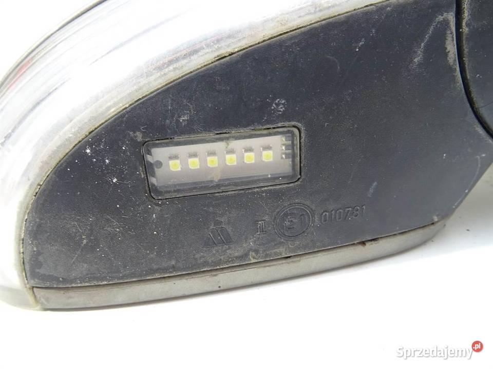 LUSTERKO PRAWE SKODA SUPERB I SedanLimuzyna 0108 podkarpackie