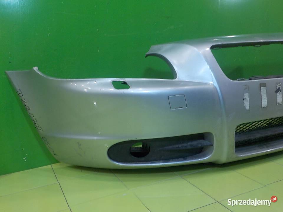 VOLVO C70 II 24 D AUT 07r 2D zderzak przod Suków sprzedam