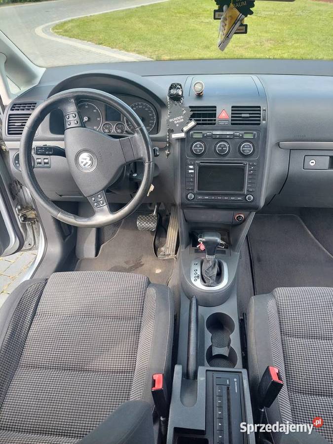 VWTOURAN 20tdi 7 osbez dpf Ostrzeszów