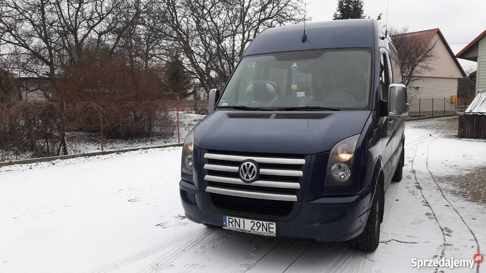 Bus VW Crafter 9 miejscowy w zabudowie kupiony w polskim salonie Nisko