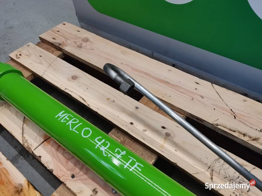 Merlo 427 TF Siłownik kompensacyjny Wilkowo