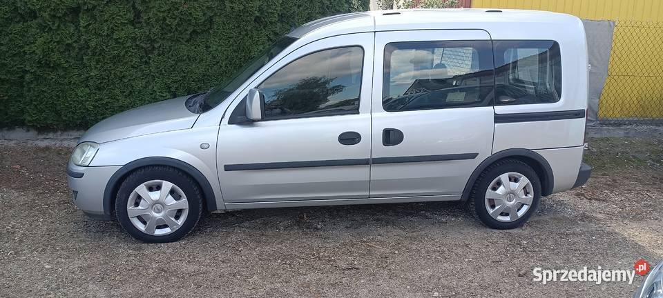 OPEL COMBO 14 BENZYNA 2005 Z NIEMIEC lakier metallic Opole Lubelskie