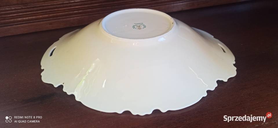 Zloty Kieliszek z białej porcelany Sygnowany M pomorskie