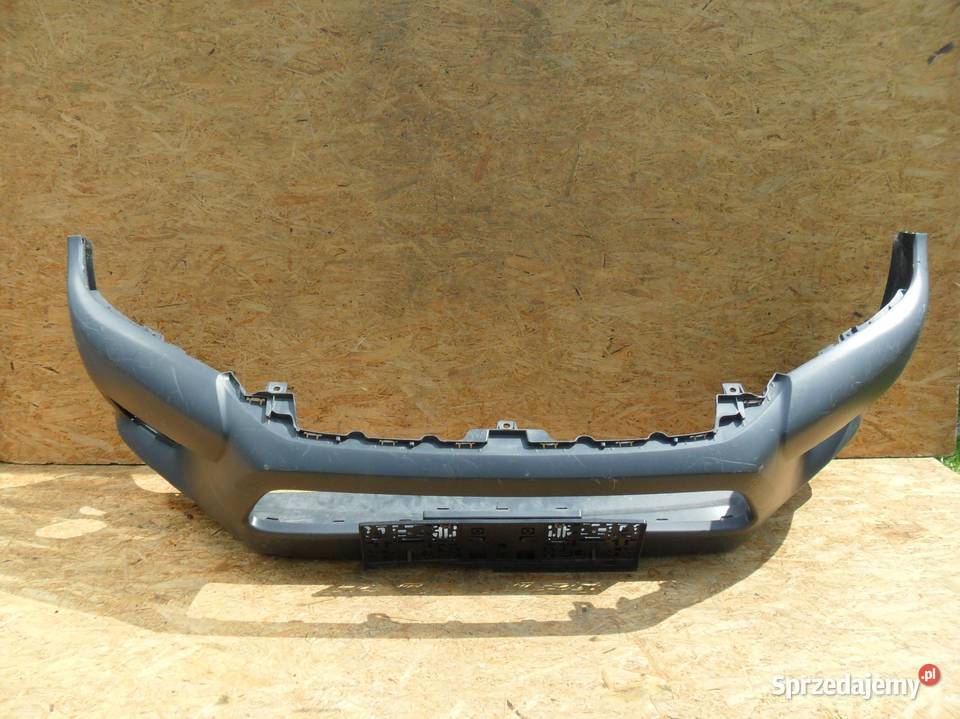 Zderzak przedni Toyota HiLux 2015 osobowe Nowy Tomyśl