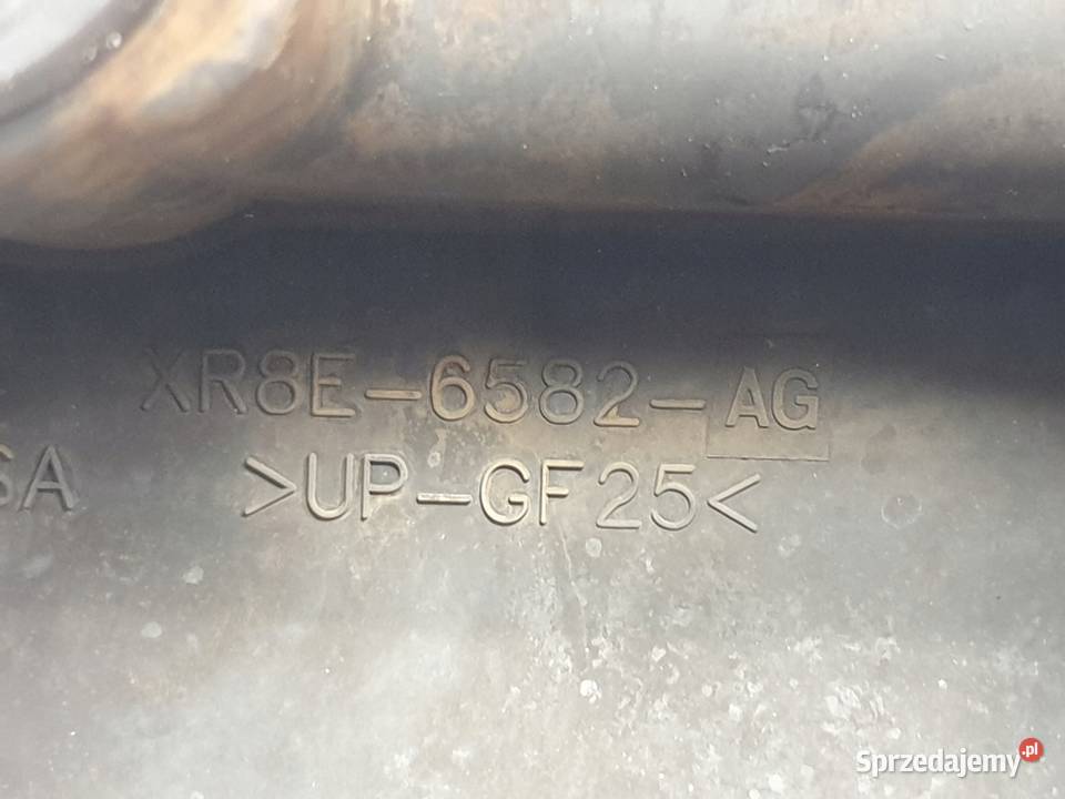 Jaguar SType 30 V6 POKRYWA ZAWORÓW XR8E6582AG osobowe Głowice cylindrów