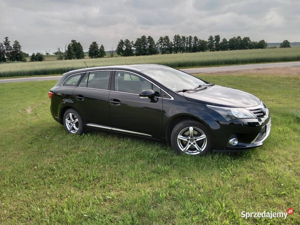 Toyota Avensis Kombi 18 benzyna gaz czarny kamera cofania wielkopolskie Cerekwica Nowa sprzedam