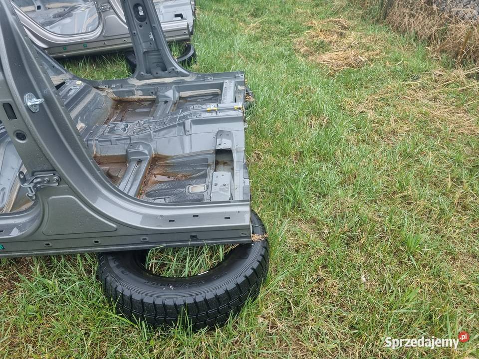 KAROSERIA HYUNDAI TUCSON III 1821 X5R Skierniewice sprzedam