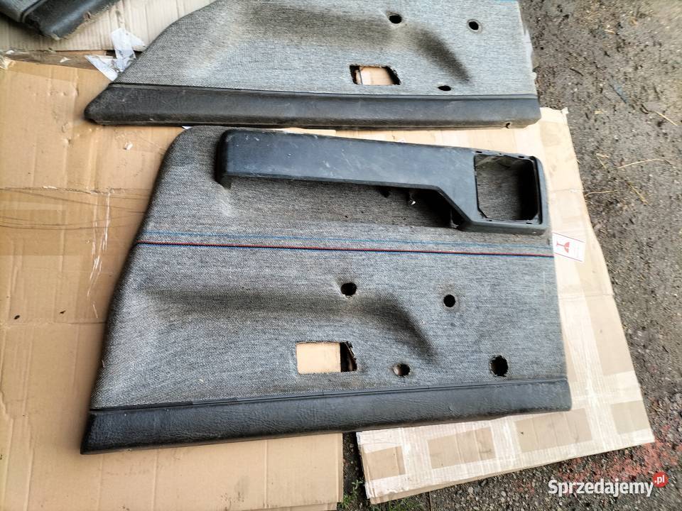 BOCZKI DRZWI GOLF 2 JETTA 2 Kamień-Kolonia