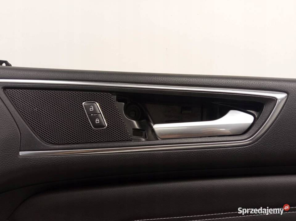 TAPICERKA BOCZEK PRAWY PRZÓD PASAŻERA osobowe