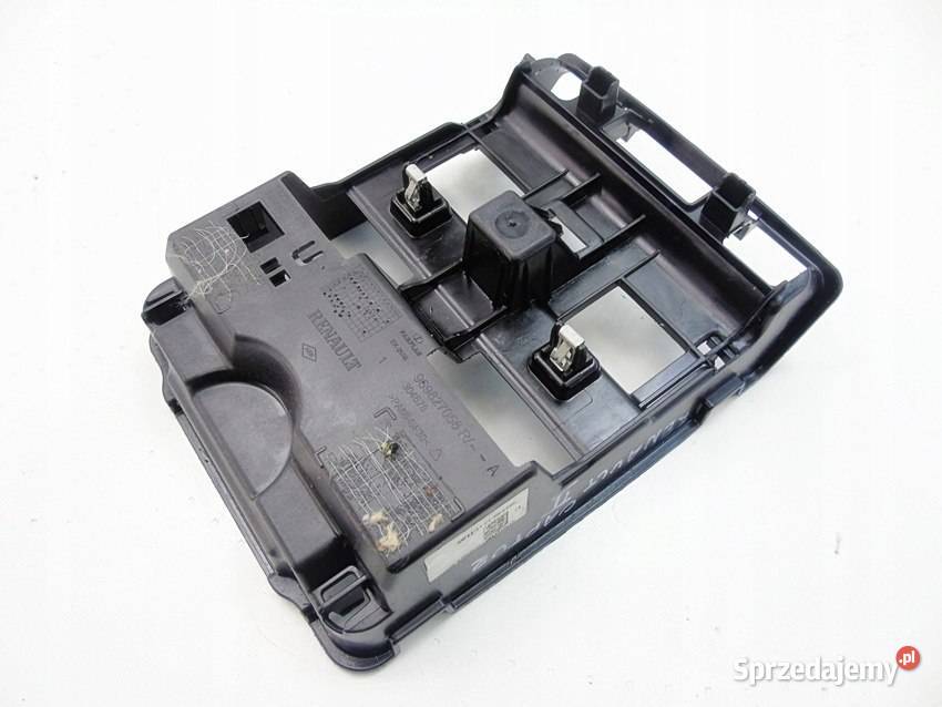 Ramka mocowanie lampki sufitowej Renault Captur sprzedam