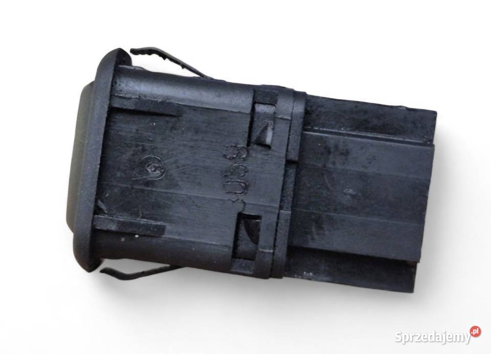 PRZYCISK OTWIERANIA KLAPKI WLEWU PALIWA GOLF IV Działoszyce