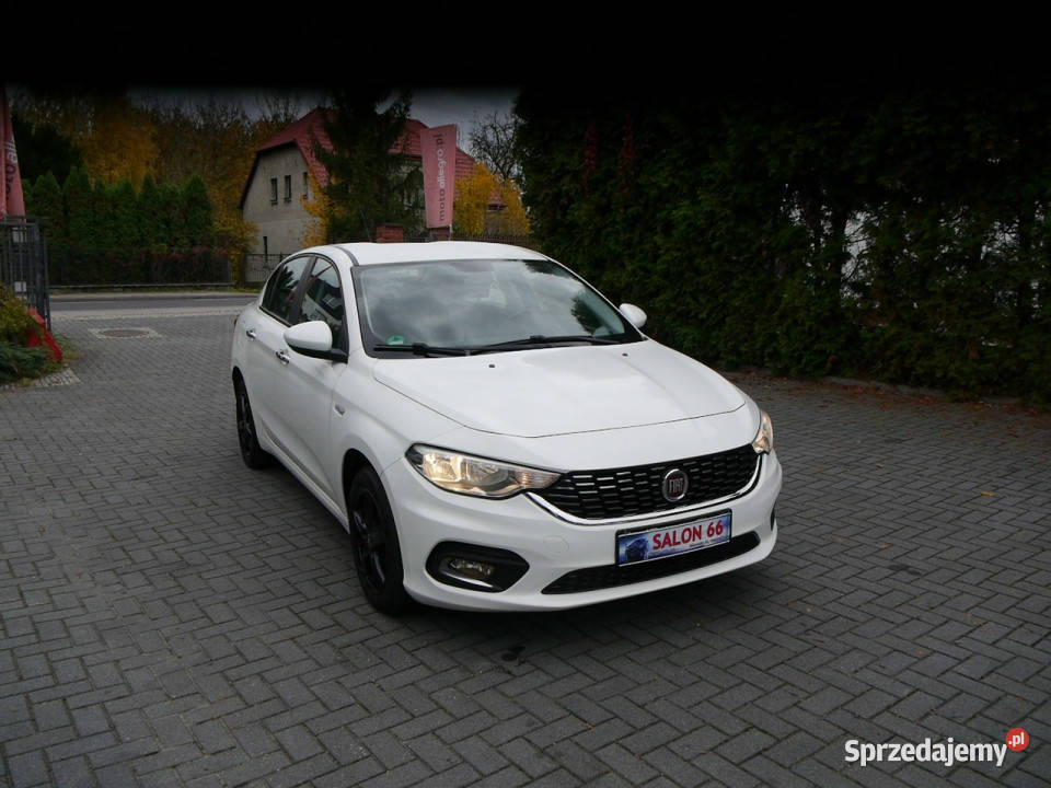 Fiat Tipo 14 zwykła benz 90 Stan b bezwypadkowy wielofunkcyjna kierownica Częstochowa sprzedam
