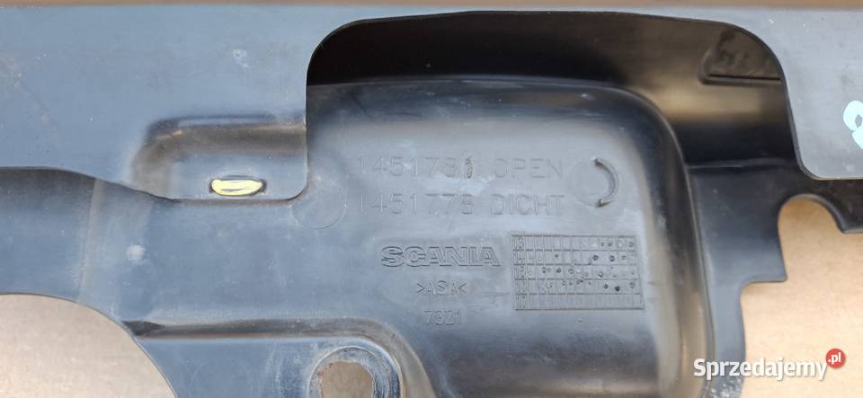 SCANIA R OSŁONA PODSZYBIE KOMPLET LISTWA Bieleń