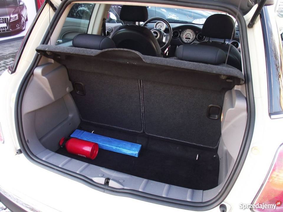 Mini Cooper nieuszkodzony kremowy 1600cm3 Chrzanów