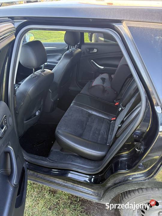 Fajny rodzinny Ford Mondeo Gołębiew Stary