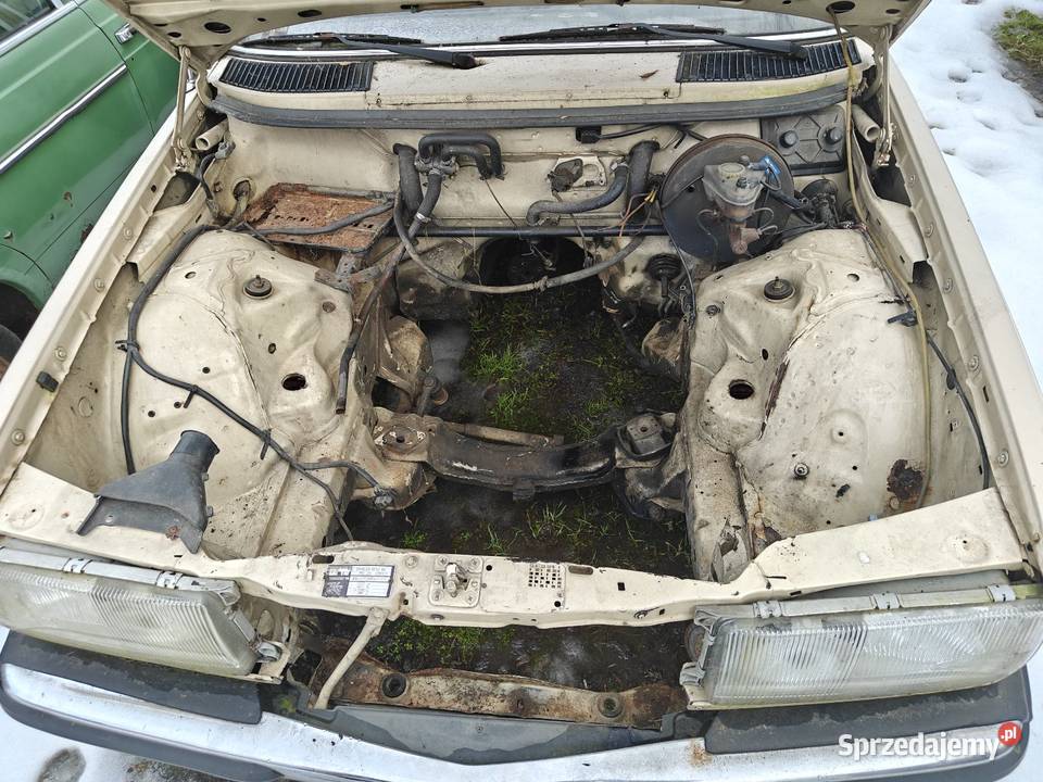 Mercedes w123 beczka 240d 84r karoseria bez 4/5 Przytyk